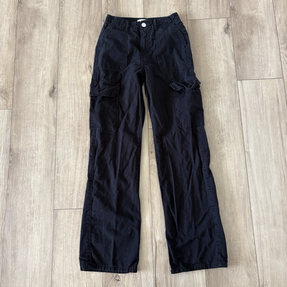 Zara Women's Size 0 Black No Stretch Relaxed Straight Leg Cargo Pants